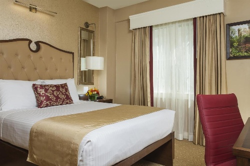 King George Hotel image 3